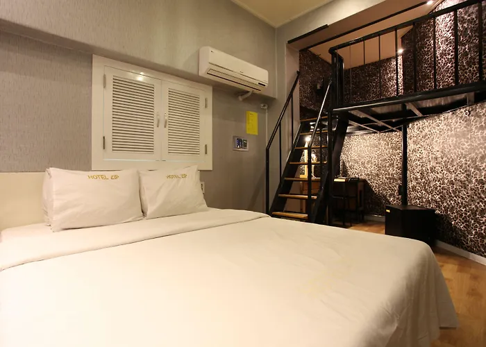 짚 호텔